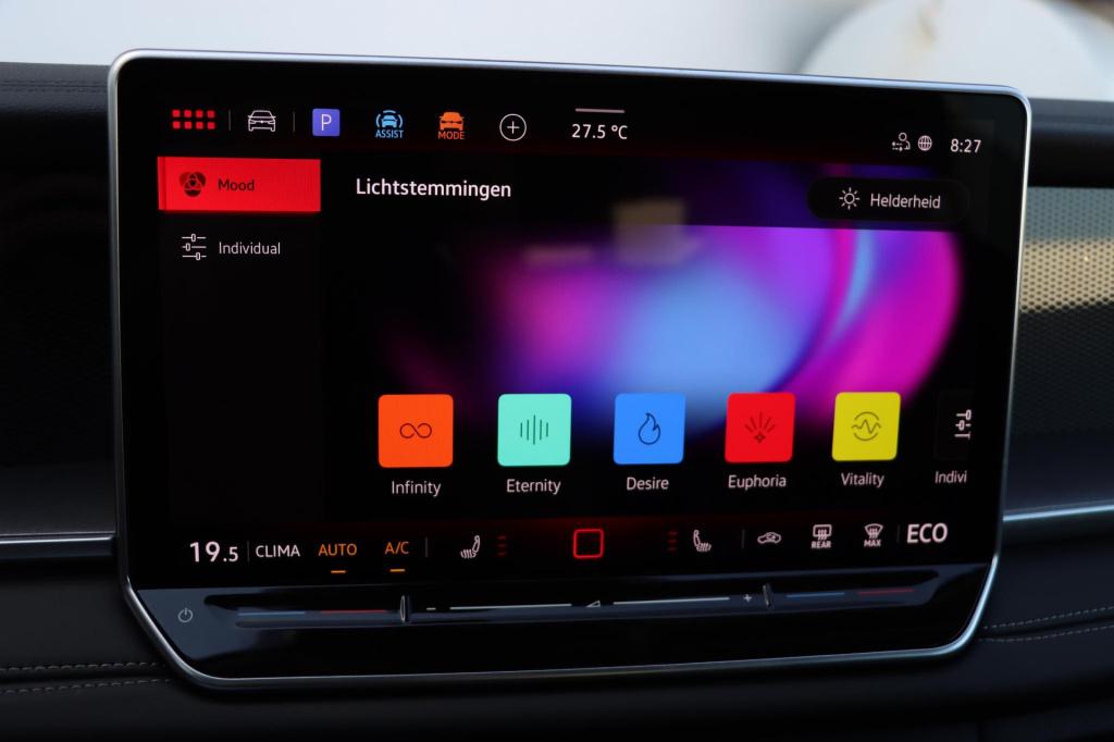 Volkswagen Tayron 1.5 ehybrid life 204pk dsg6