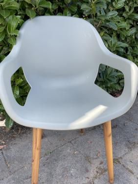 NIEUWE Degelijke Kuipstoel in Taupe!!
