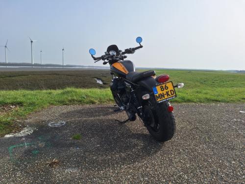 MOTO GUZZI V9 BOBBER 2016