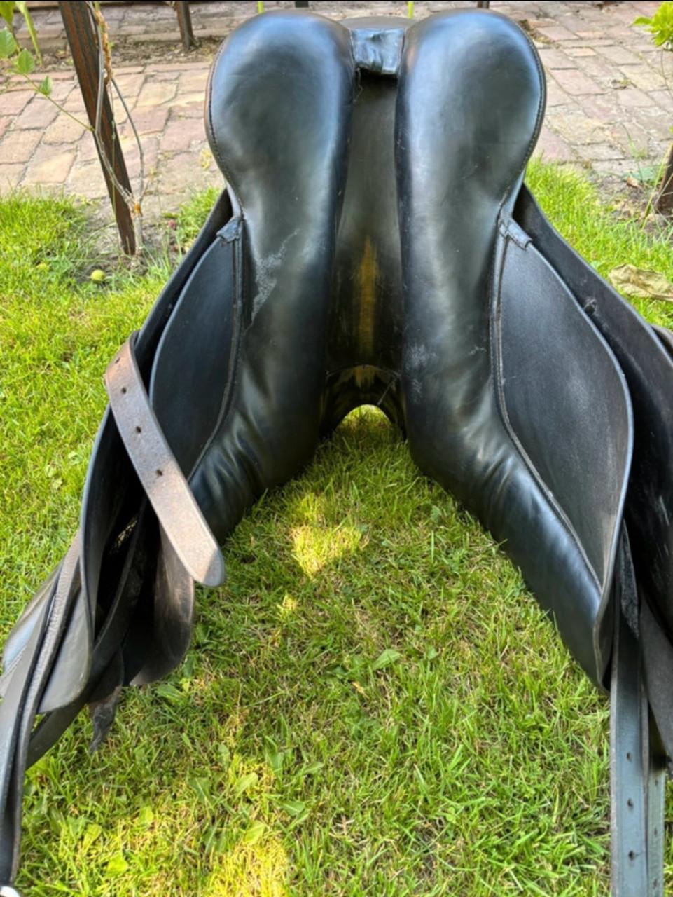 Dressuur zadel 17,5 inch Rossner