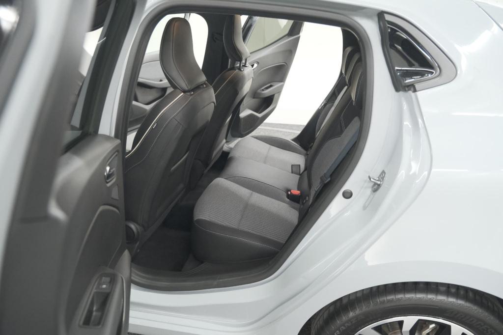 Renault Clio 1.6 e-tech full hybrid 145 techno | 360 camera | adaptieve cru