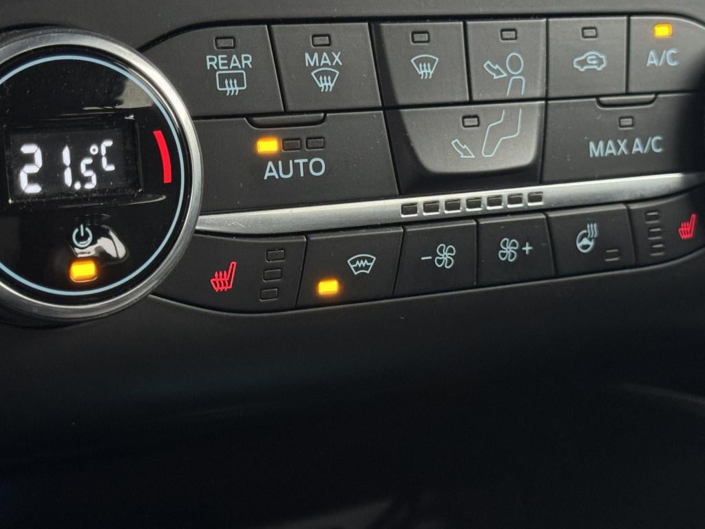 Ford Focus wagon 1.0 ecoboost st line business winter pack, nl-auto!