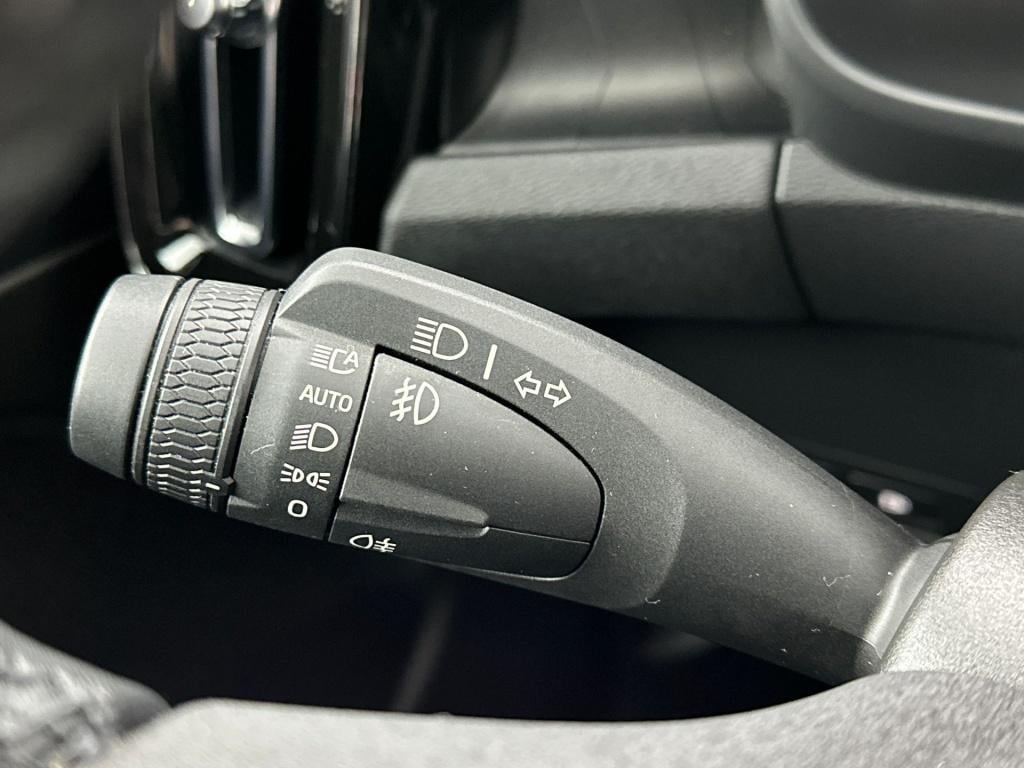 Volvo XC40 t5 262pk recharge plus dark| adap.cruise| 360camera| trekhaak