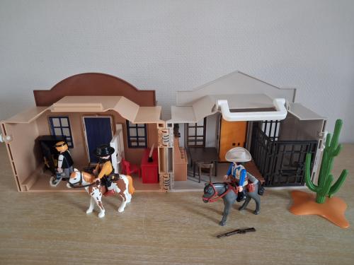 Playmobil western city in koffer setnr 4398