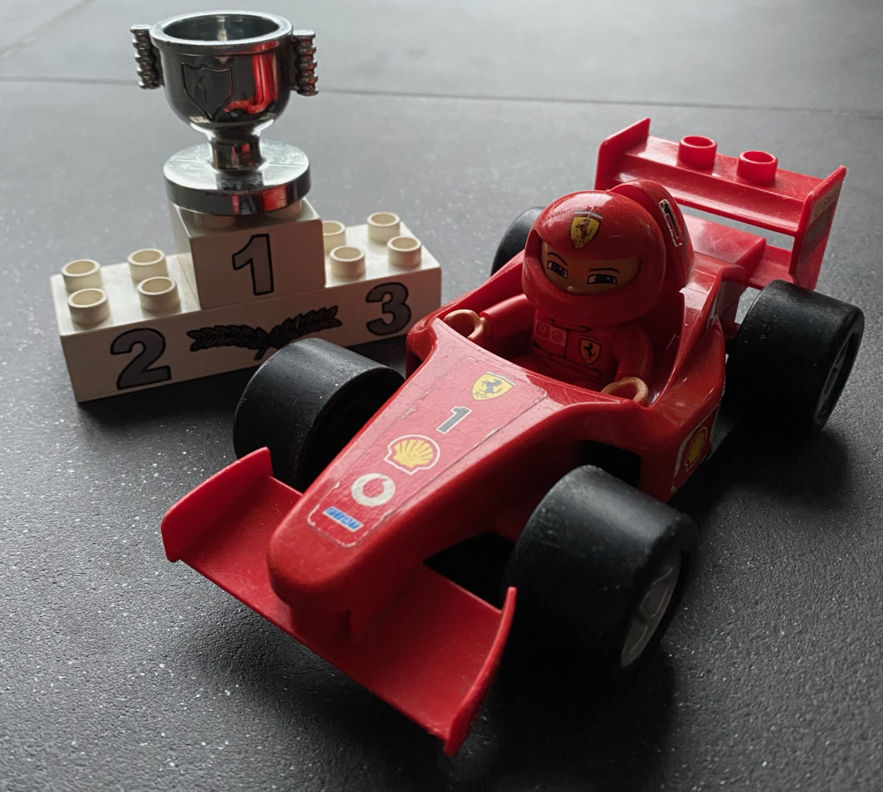 Lego Duplo F1 Ferrari raceauto (compleet) 4693
