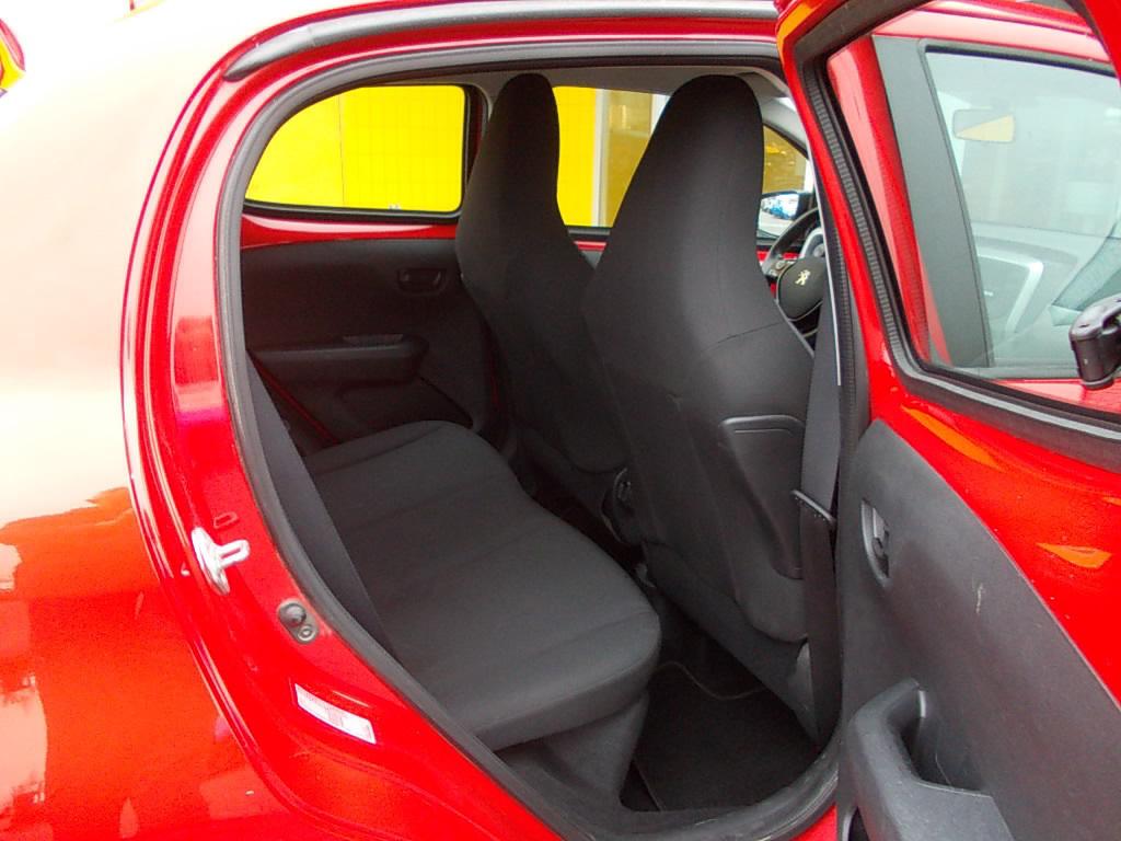Peugeot 108 1.0 vti 5-deurs airco bleutooth (btw verr.b.)