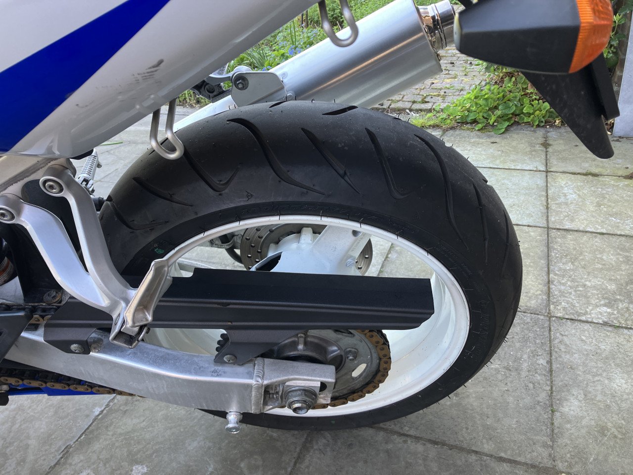 Suzuki GSX-R600 2001 in absoluut unieke staat schadevrij nieuwe banden etc.