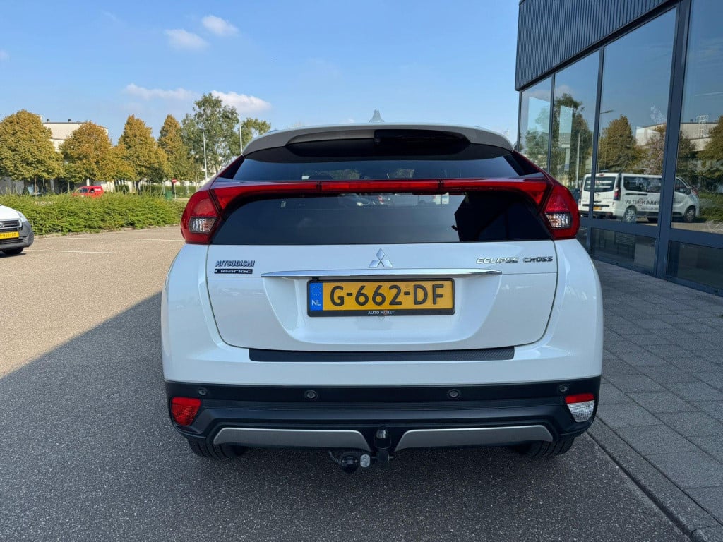 Mitsubishi Eclipse Cross 1.5 di-t first edition 1600kg trekgewicht