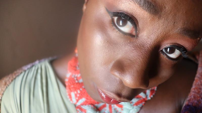 Foto Model Aangeboden