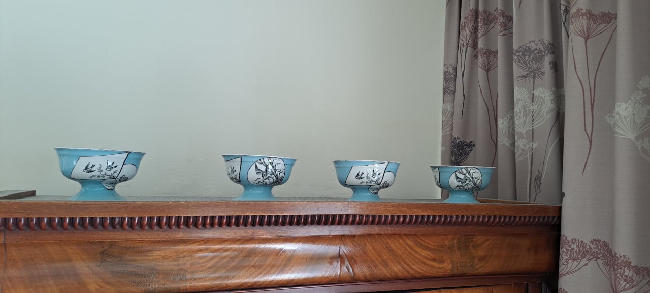 4 Antieke kast kommen