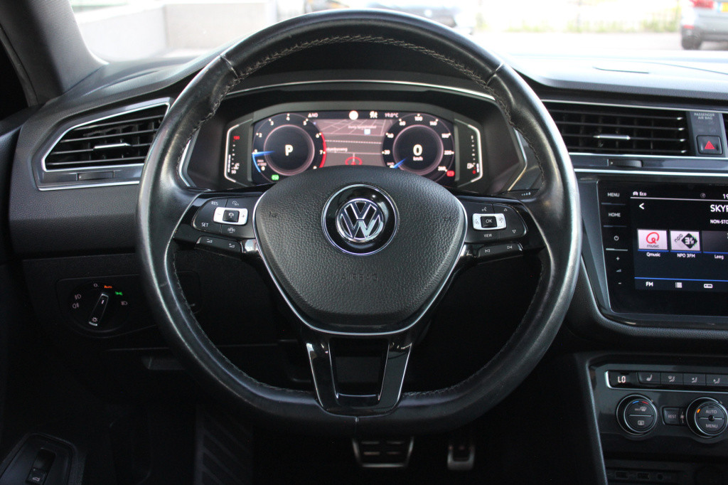Volkswagen Tiguan Allspace 1.5 tsi highline r-line 7p. pano | acc | el.trek