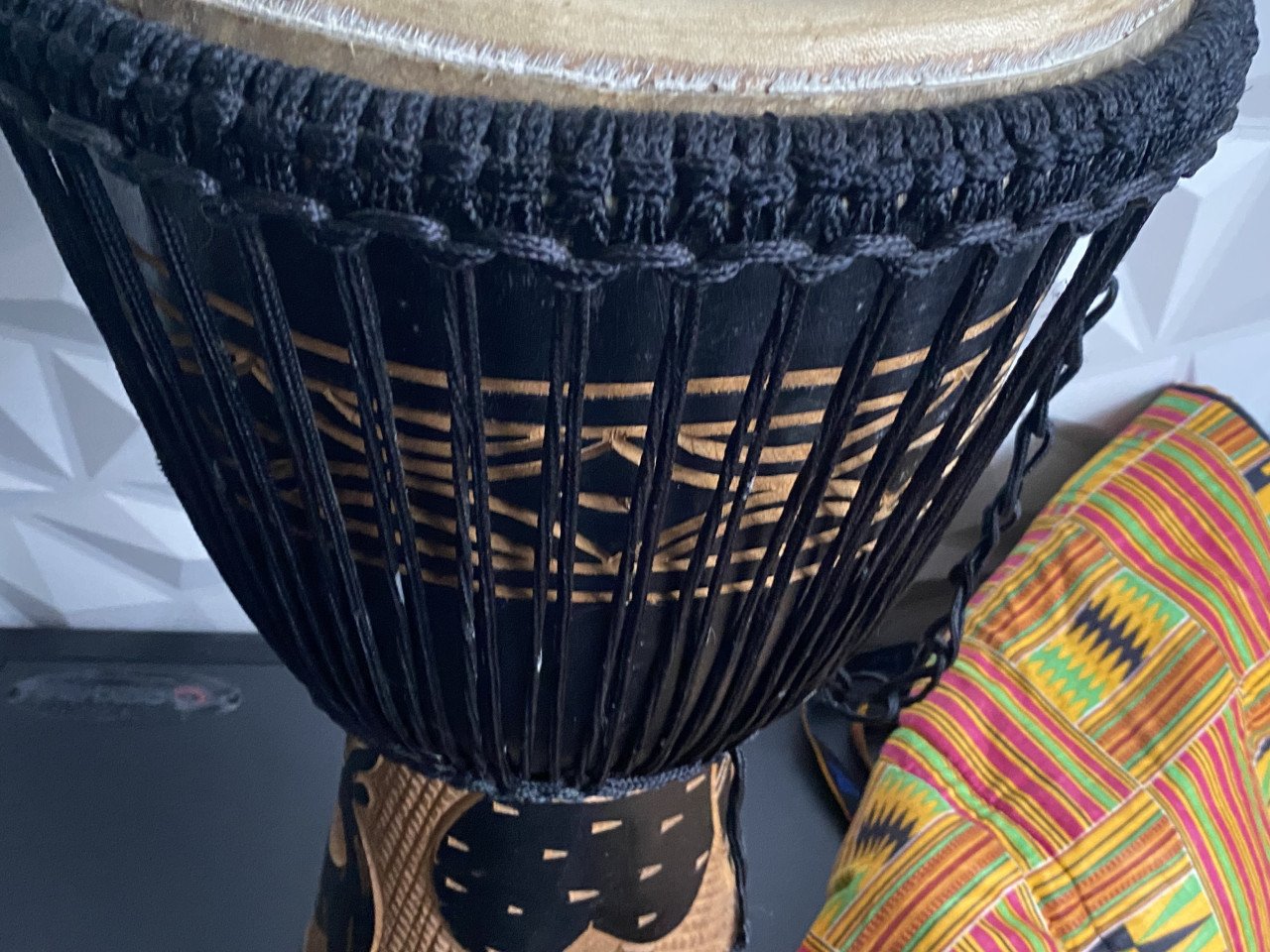 Prachtige AFRIKAANSE DJEMBE - teab