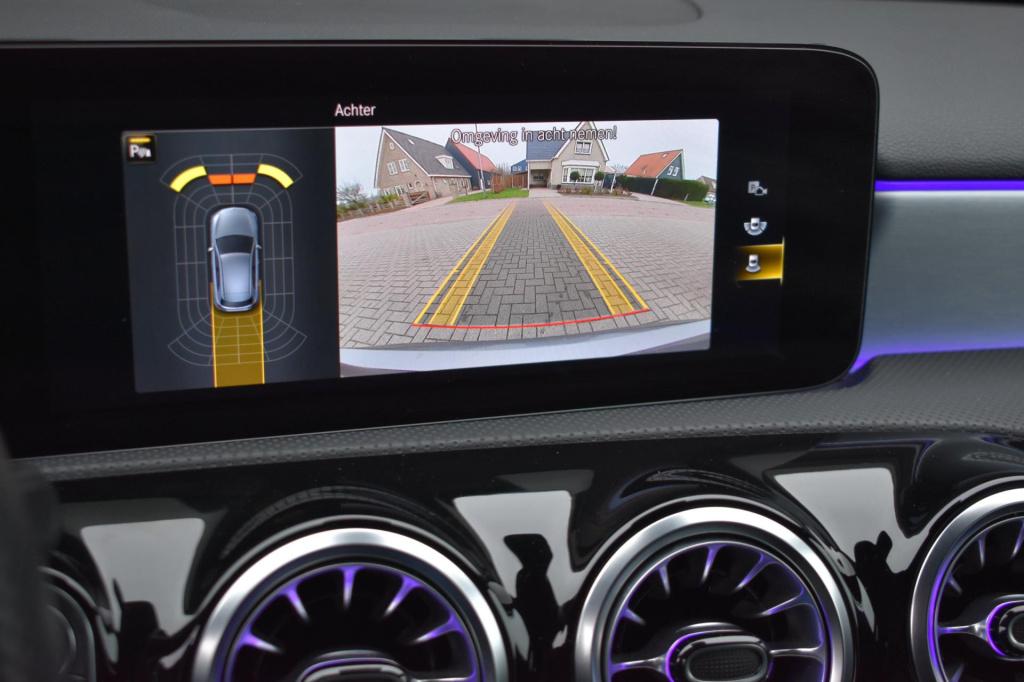 Mercedes-Benz A-Klasse 180 amg night | sfeerverlichting | apple carplay | c