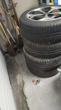 4 zomerbanden van ampera met velgen