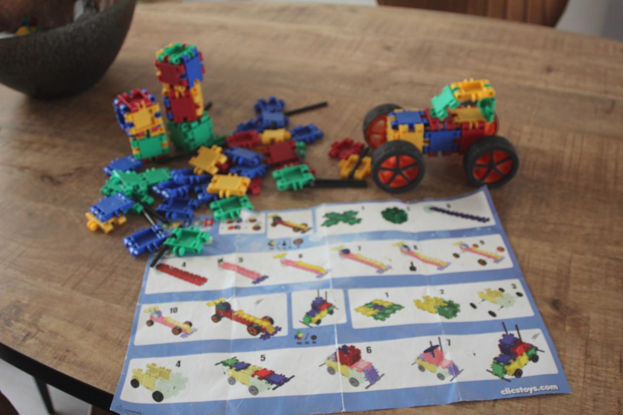 Clicks,,met tekeningen