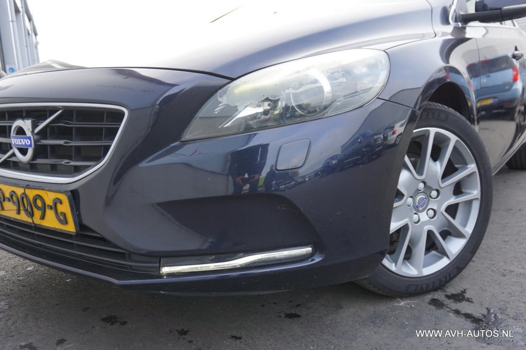 Volvo V40 2.0 d2 summum business
