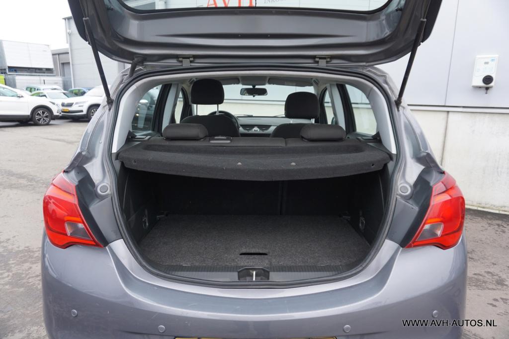 Opel Corsa 1.4 color edition