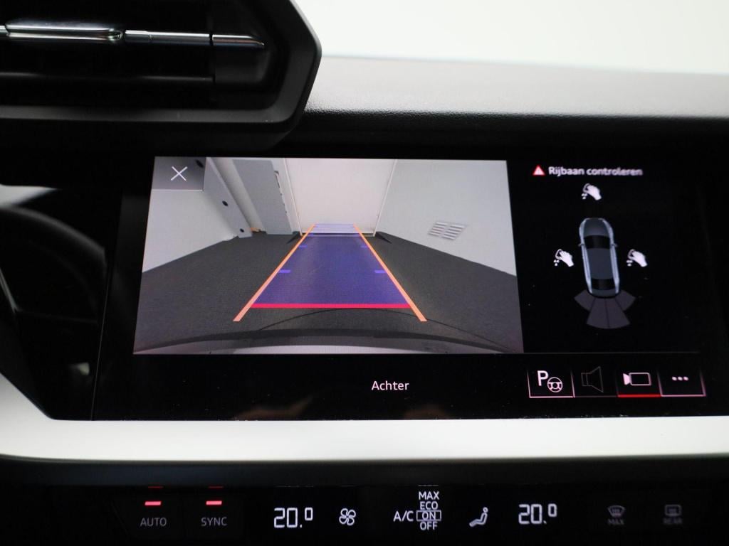 Audi A3 limousine 30 tfsi s edition | automaat | navigatie | vlak stuur | c