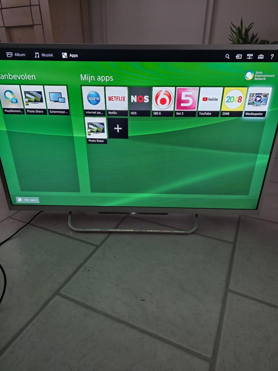 Te koop sony tv 32inch z.g.a.n smart