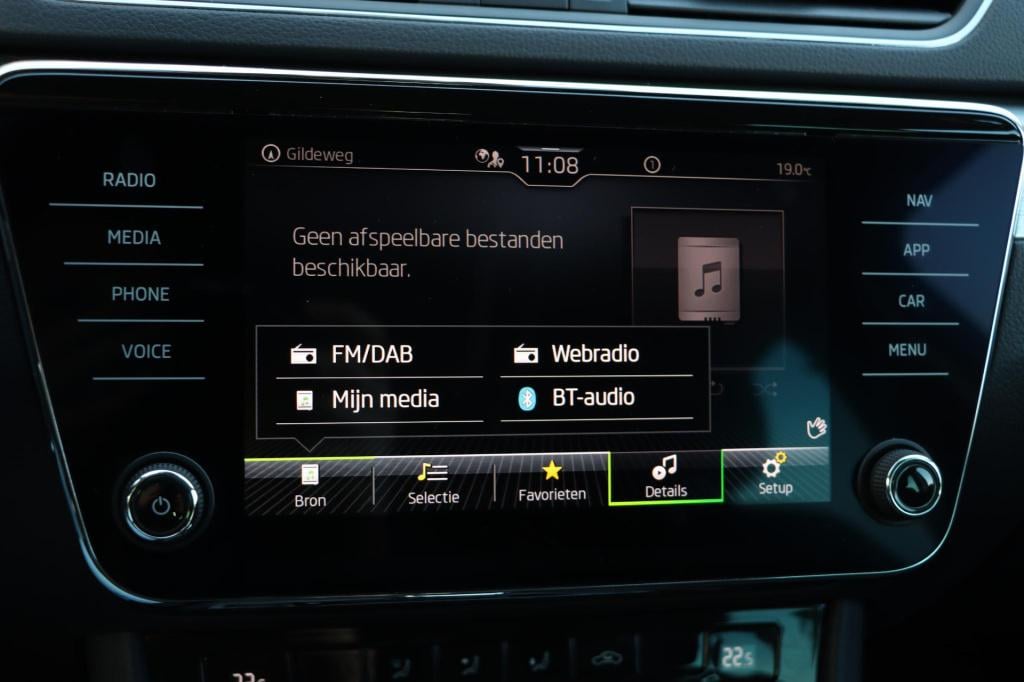 Skoda Superb combi 1.5 tsi act business edition 150pk