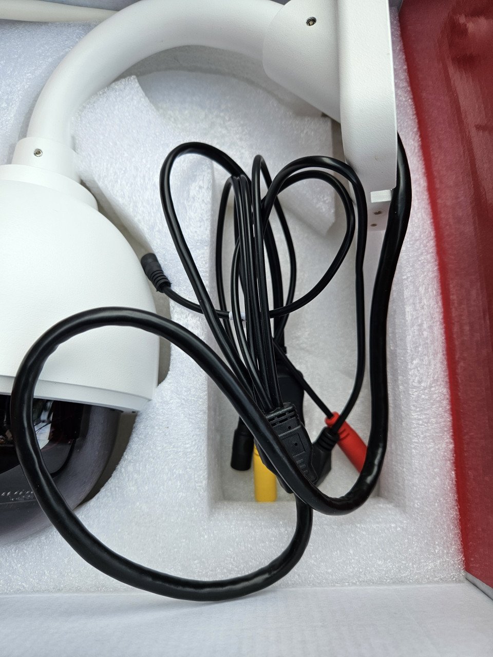 Nog nieuwe Foscam FI9828P HD PTZ Wireless Dome IP-camera...