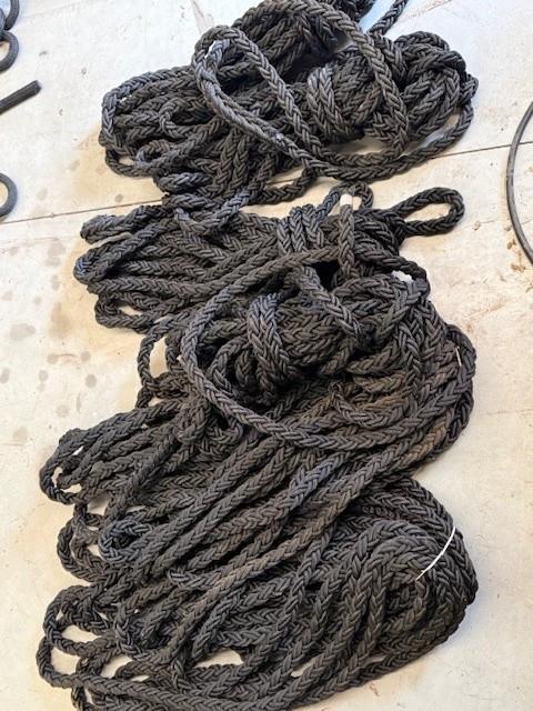 Grote Dan-fender stootwillen, diverse zware meerlijnen, sextant