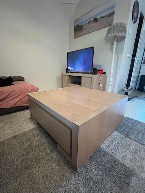 Salontafel en tv-meubelset (gaat samen weg, gratis!) - zelf ophalen
