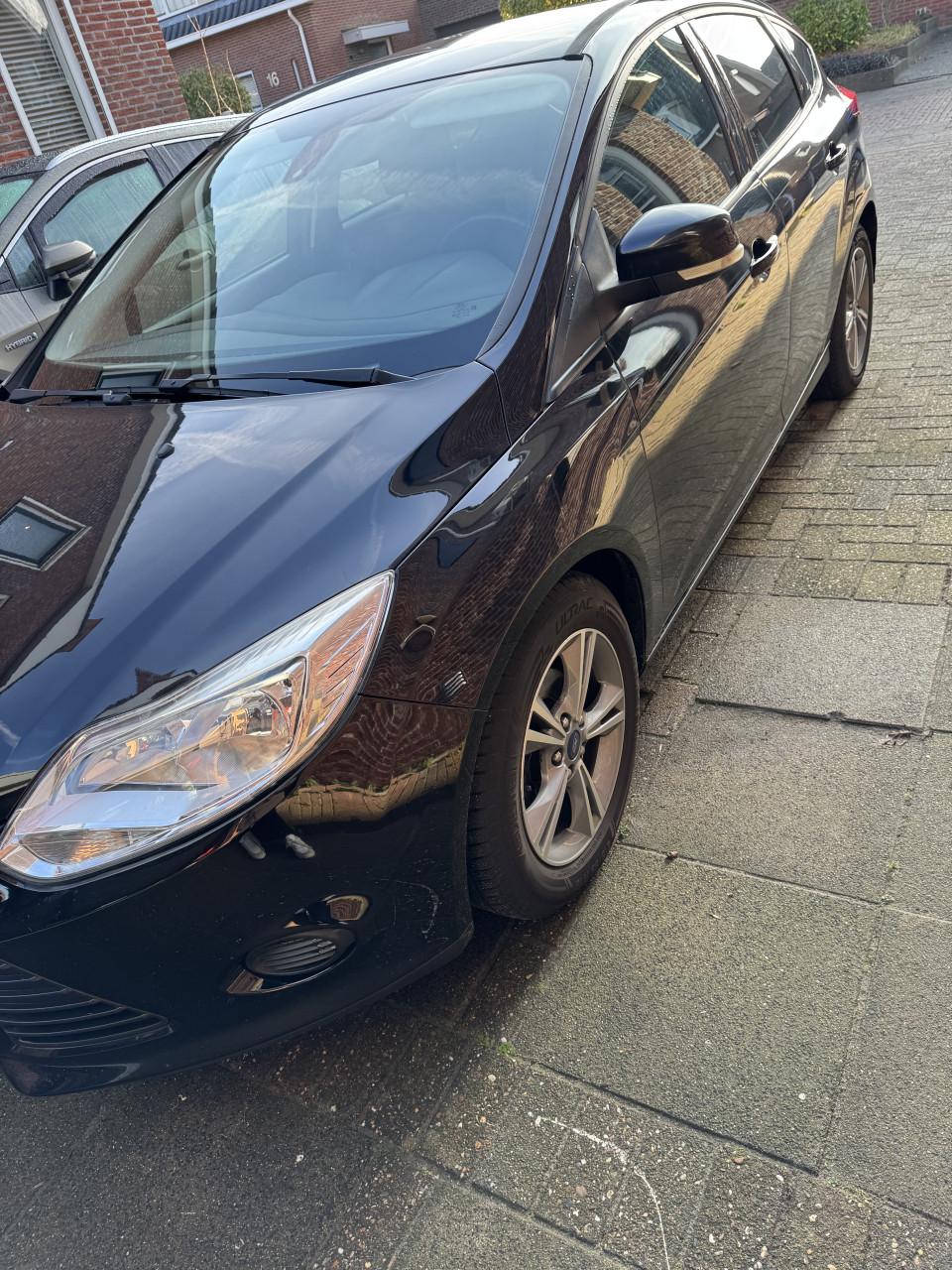 Ford Focus 1.0 Ecoboost 74KW 5-D 2014 Zwart