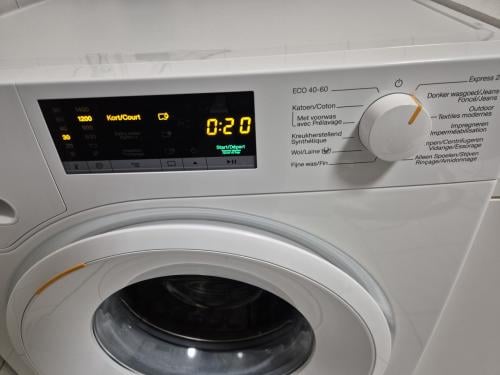 Miele wasmachine: praktisch nieuw met fabrieksgarantie