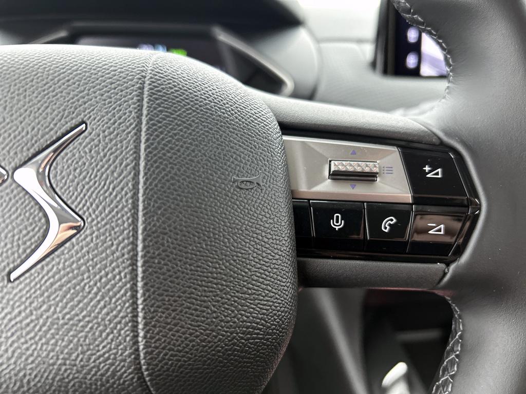 Ds Ds 3 e-tense bastille 54 kwh | camera | head-up display | stoelverwarmin