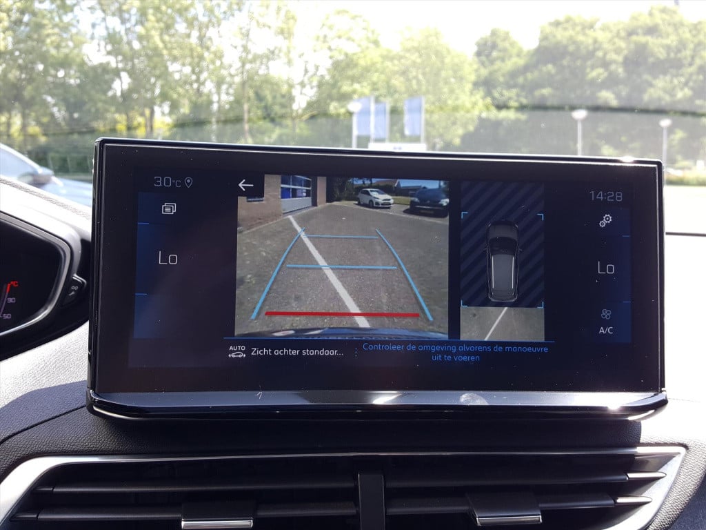 Peugeot 3008 1.2 puretech 130pk s&s eat8 allure | navi | bt | applecarplay&