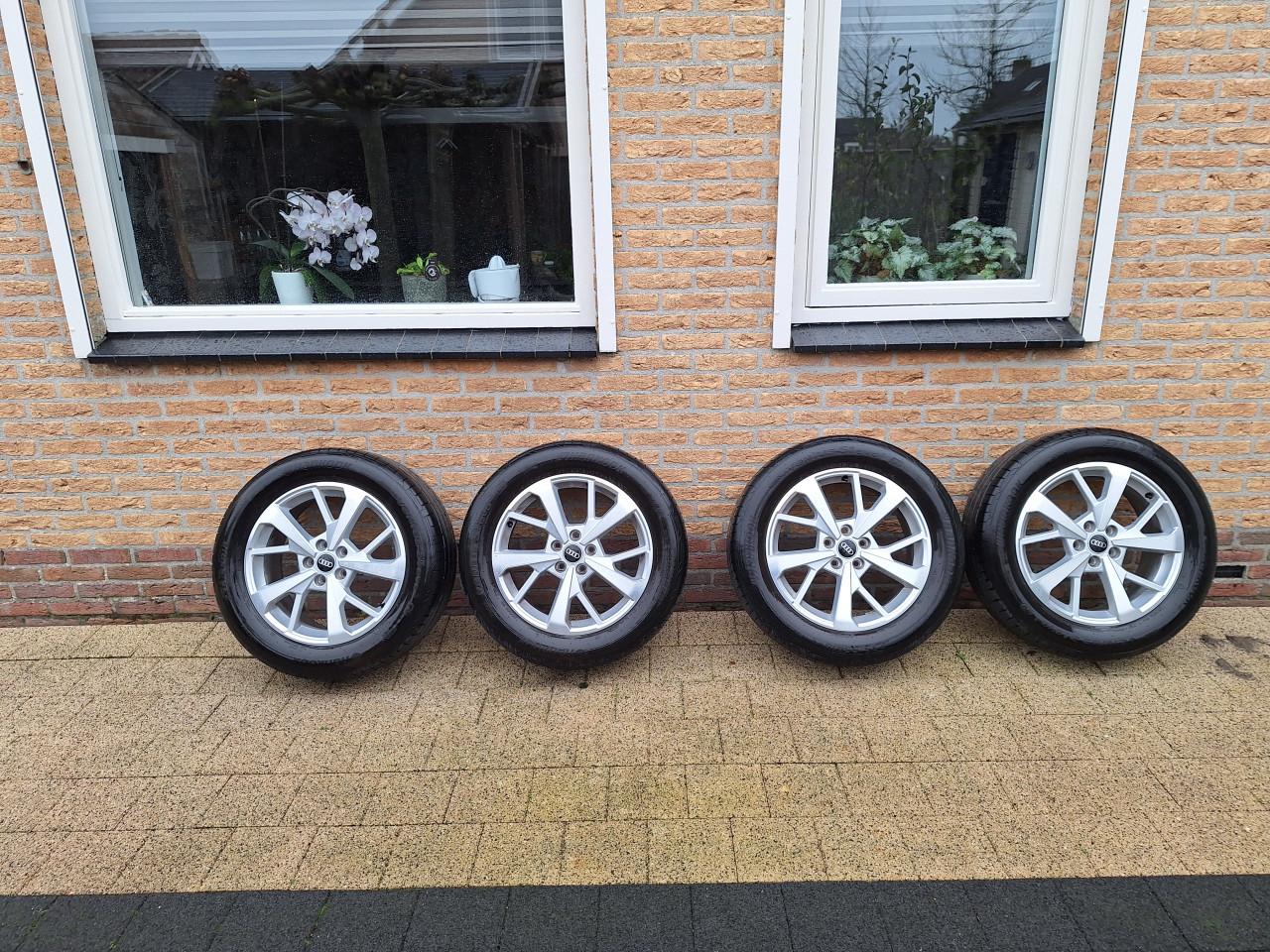 Te koop Audi Q3 velgen + banden