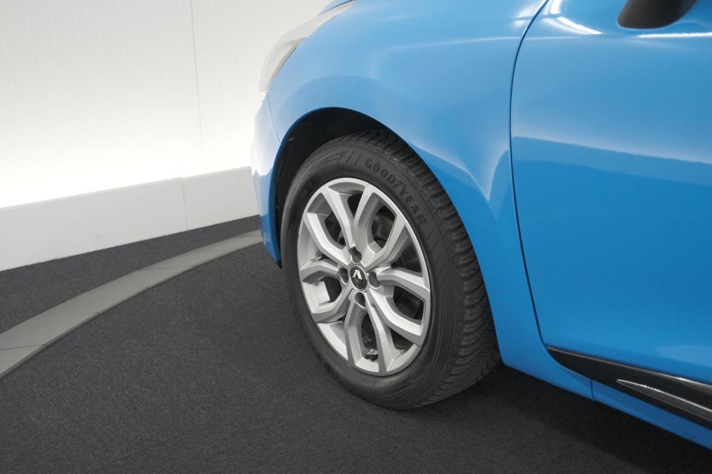 Renault Clio estate tce 90 intens | navigatie | parkeersensoren | half lede