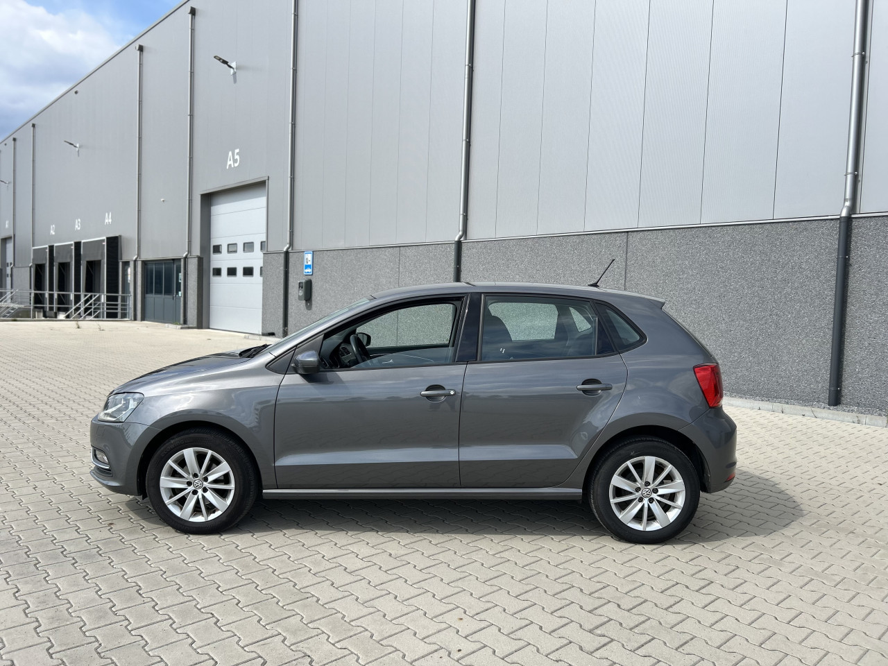 Volkswagen Polo 1.0 Comfortline Bluemotion/APK/AIRCO/PDC/