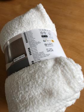 Te koop lekkere zachte deken.(nieuw).