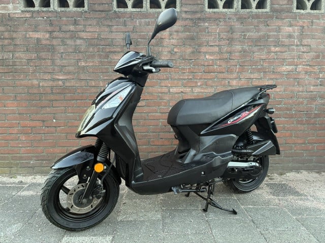 ZEER MOOIE SYM ORBIT II 4 TAKT SNOR SCOOTER ! BOUWJAAR 2016