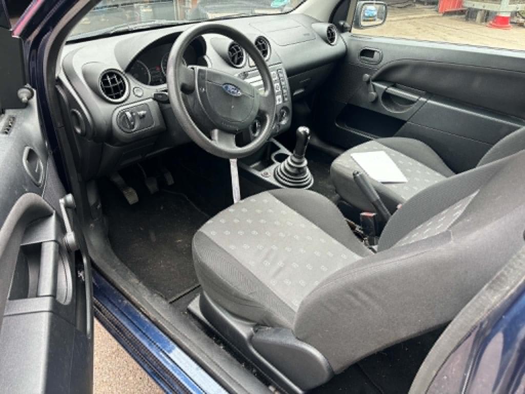 Ford Fiesta 1.3-8v style