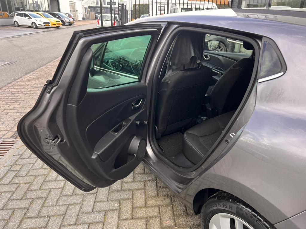 Renault Clio 0.9 tce eco2 limited