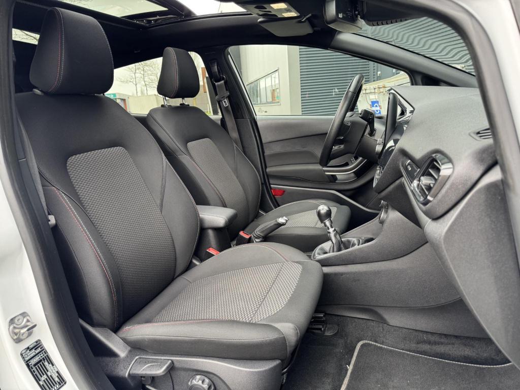 Ford Fiesta 1.0 ecoboost st-line nl-auto, panoramadak + véél opties!