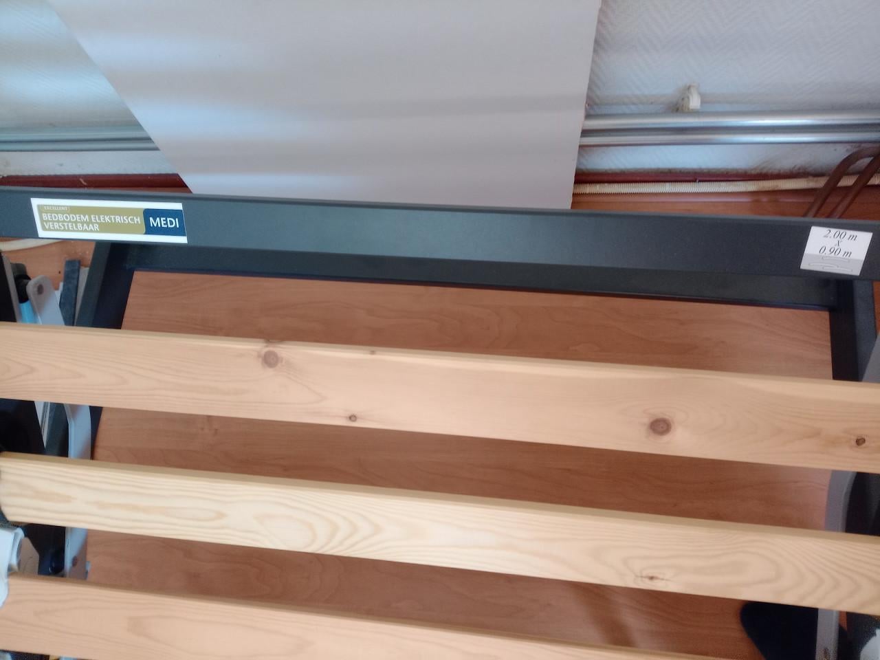 Bed electrisch verstelbaar