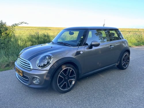 Mini One 1.6 bouwjaar 2012, airco, lm velgen