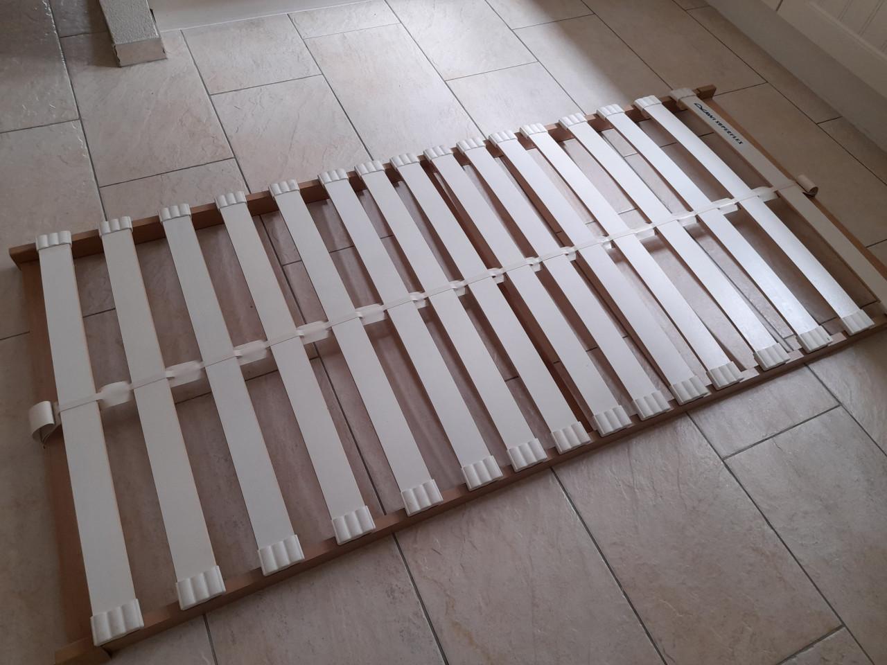 Lattenbodem 90 x 200 (in goede staat )