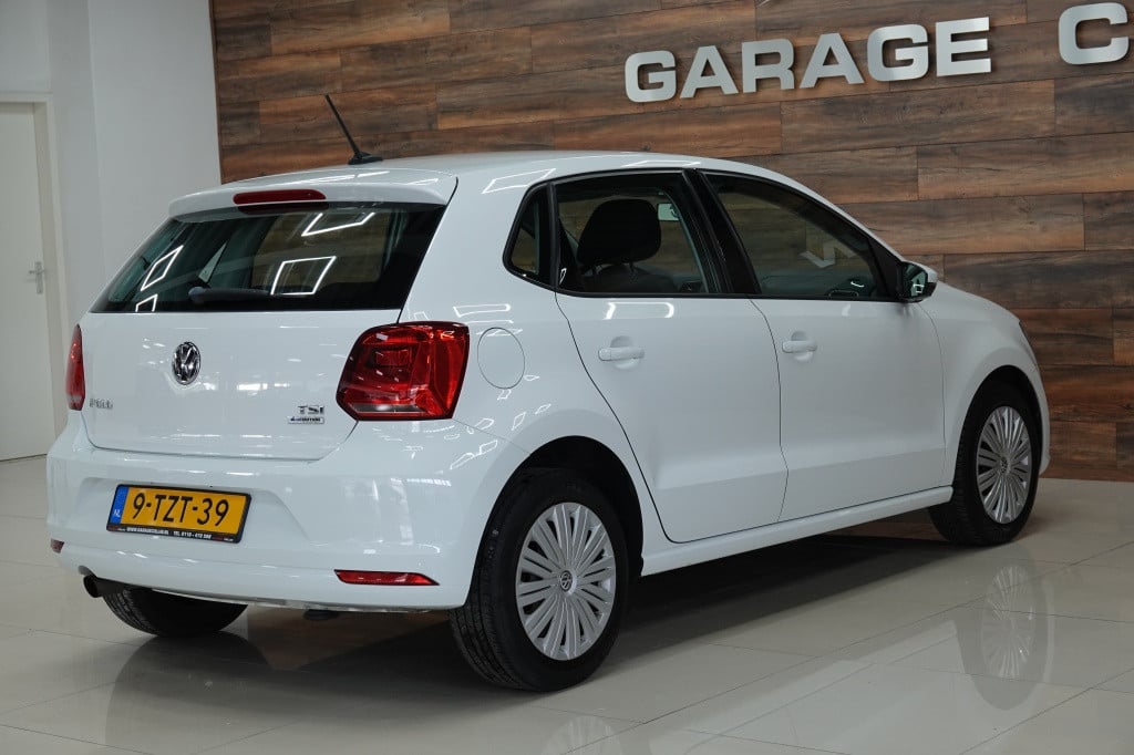Volkswagen Polo 1.2 tsi comfortline | cruise | navi | alarm |