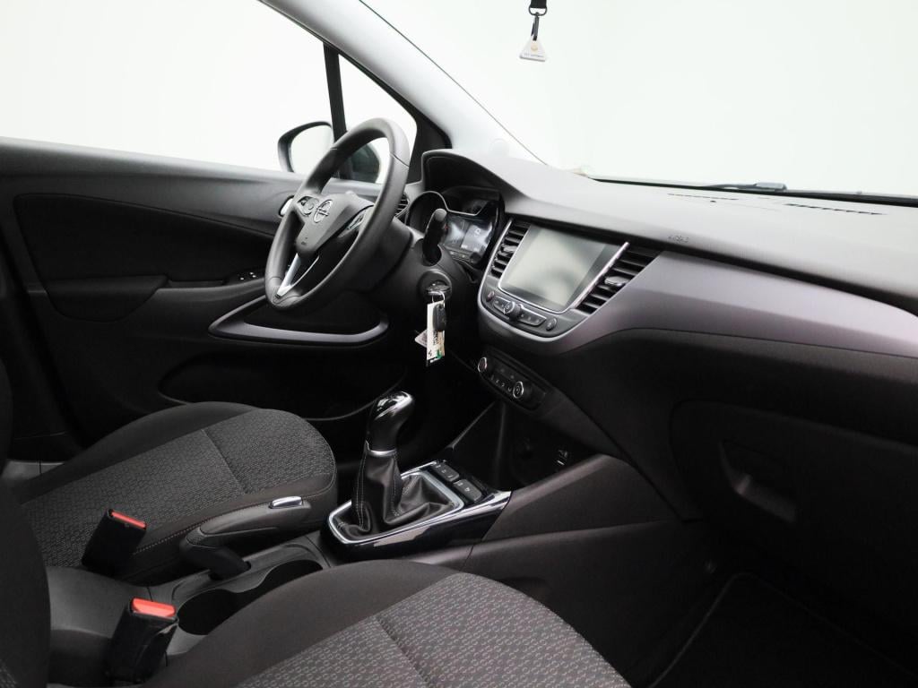 Opel Crossland X 1.2 edition | parkeersensoren achter | navigatie | airco |