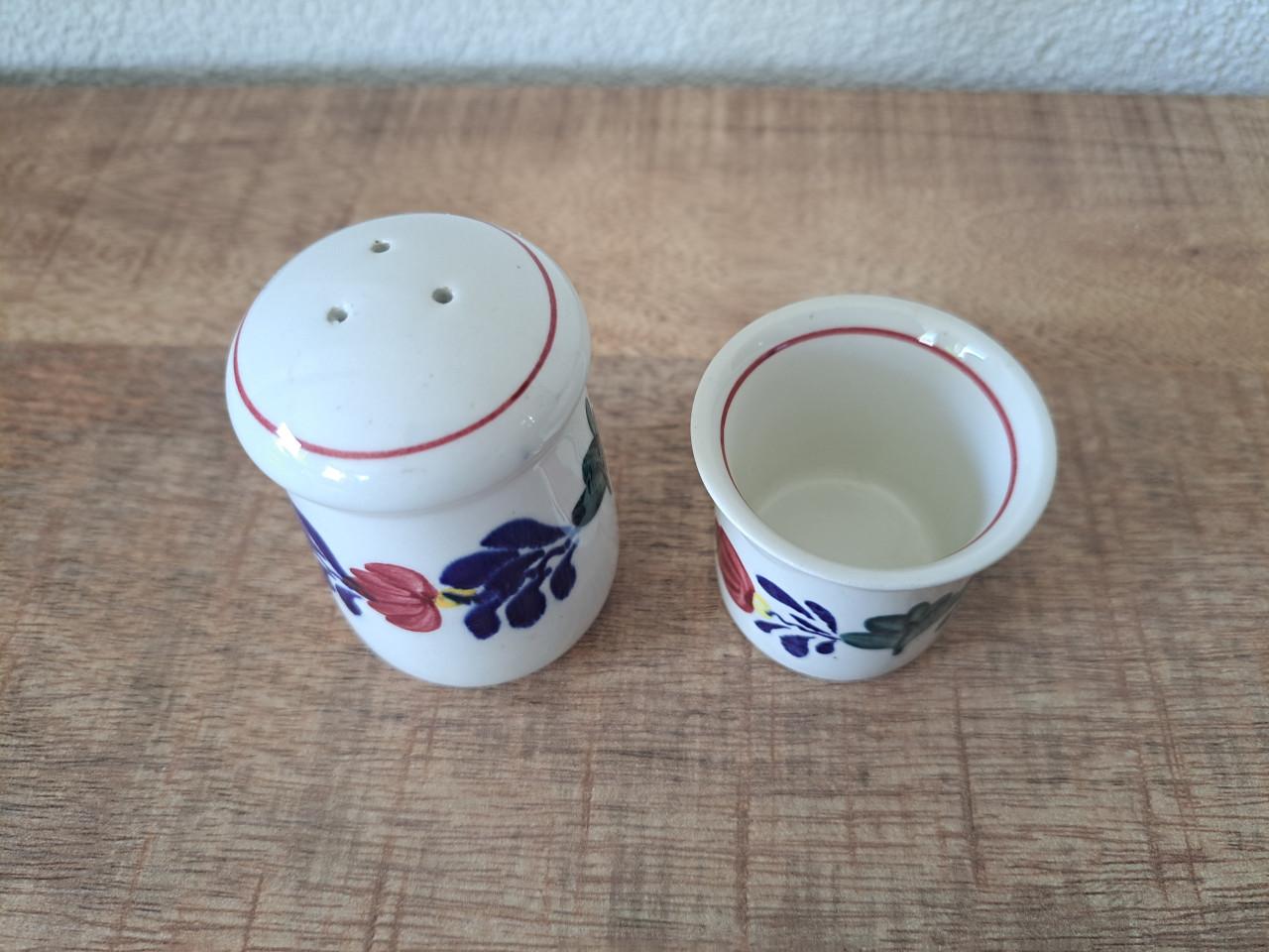 Boerenbond zoutvaatje en eierdopje