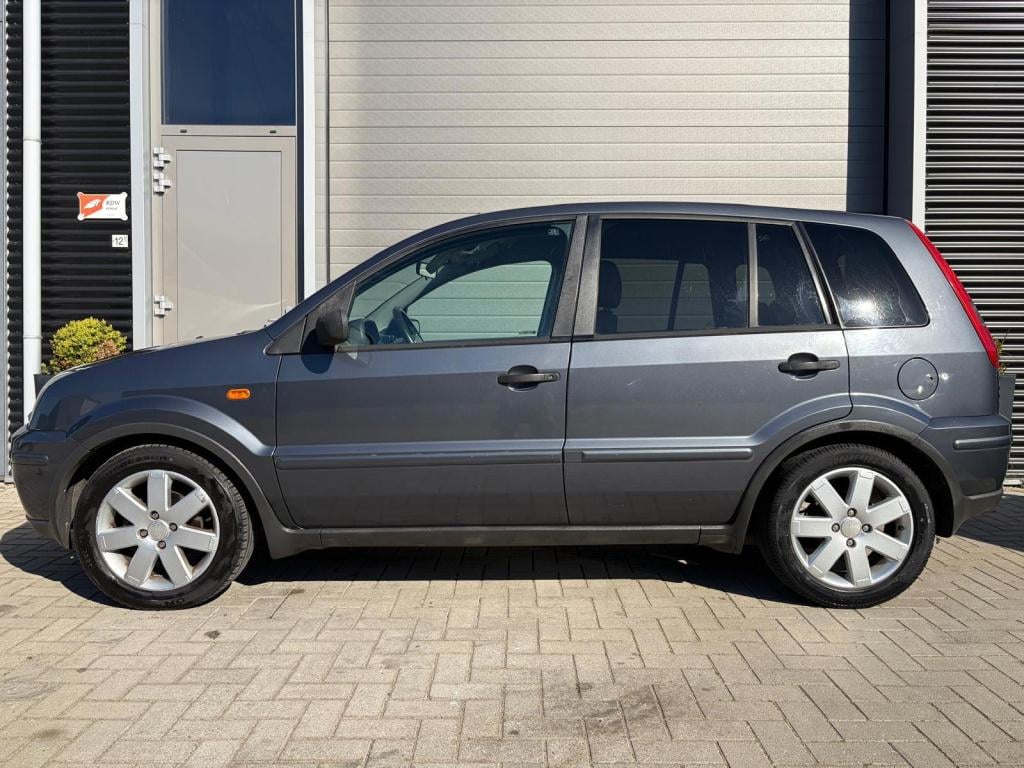 Ford Fusion 1.6-16v futura/174.000 nap/nwe koppeling/trekhaak/lichtmetaal/