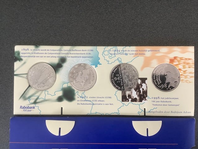 Penningen set Rabobank 100 jaar - 100 jaar vorstinnen.