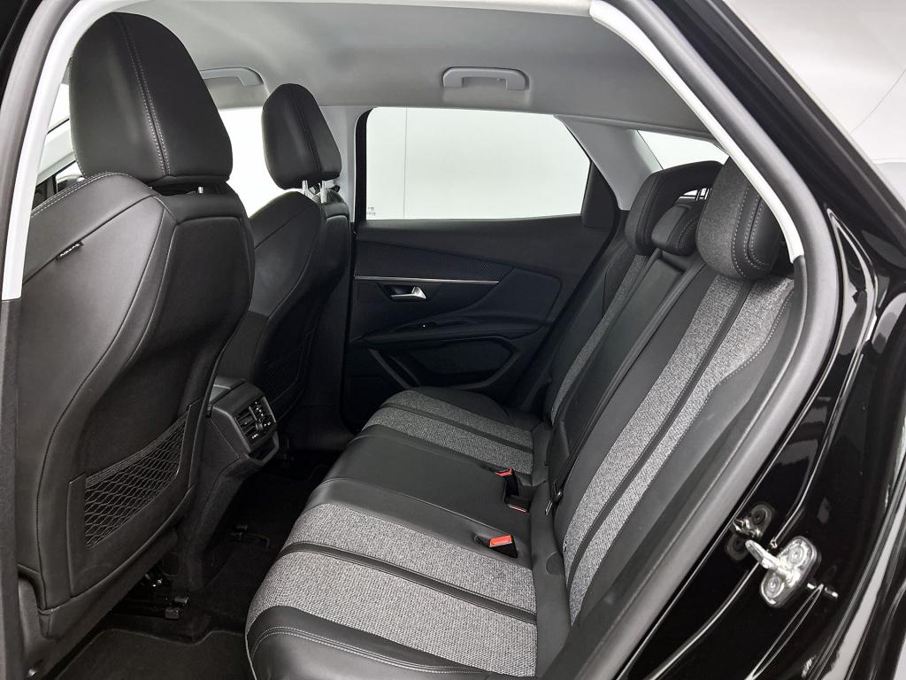 Peugeot 3008 1.2 puretech allure limited automaat | navigatie | grip contro