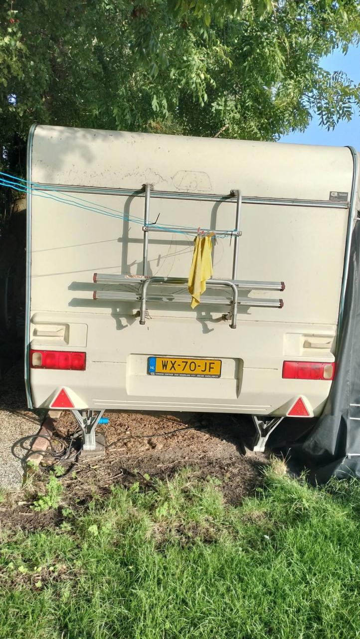 Adria 520 1999 met voortent