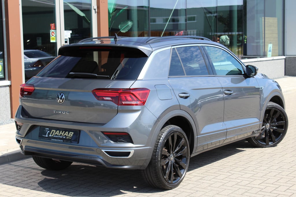 Volkswagen T-roc 1.5 tsi r-line | acc | navi | camera | dsg | trekhaak